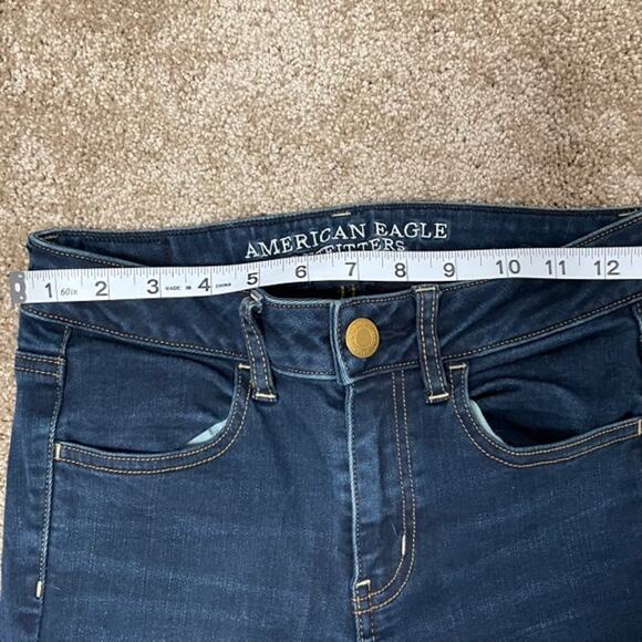 American Eagle Skinny Jegging Dark Wash Jeans Size 2 Long - Picture 9 of 10